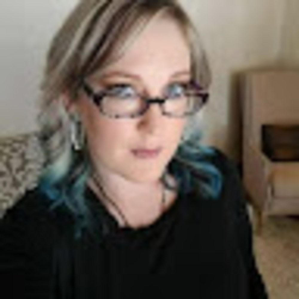 Meet your Posher, Adrianna